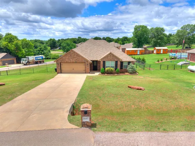 Photo 3 — 11487 Stonecrest, Guthrie, OK 73044