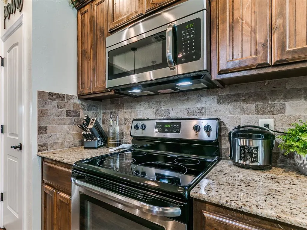 Photo 13 — 11487 Stonecrest, Guthrie, OK 73044