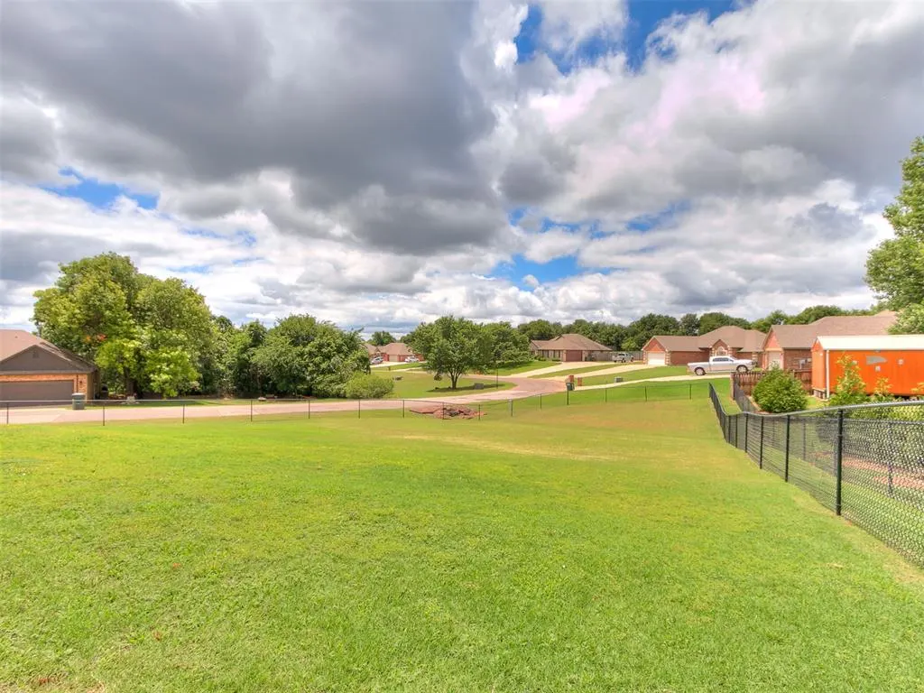 Photo 37 — 11487 Stonecrest, Guthrie, OK 73044