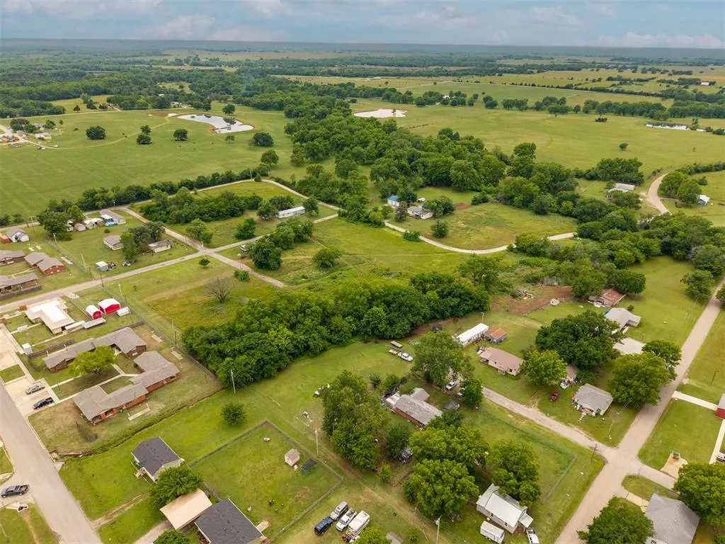 Photo 17 — 6th Street, Prague, OK 74864