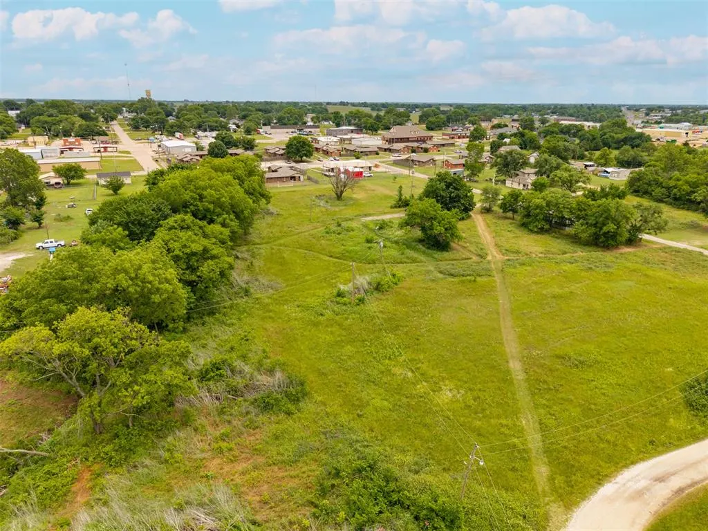 Photo 23 — 6th Street, Prague, OK 74864