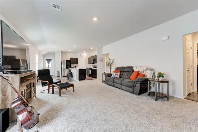 Photo 4 — 11628 Krew Way, Yukon, OK 73099