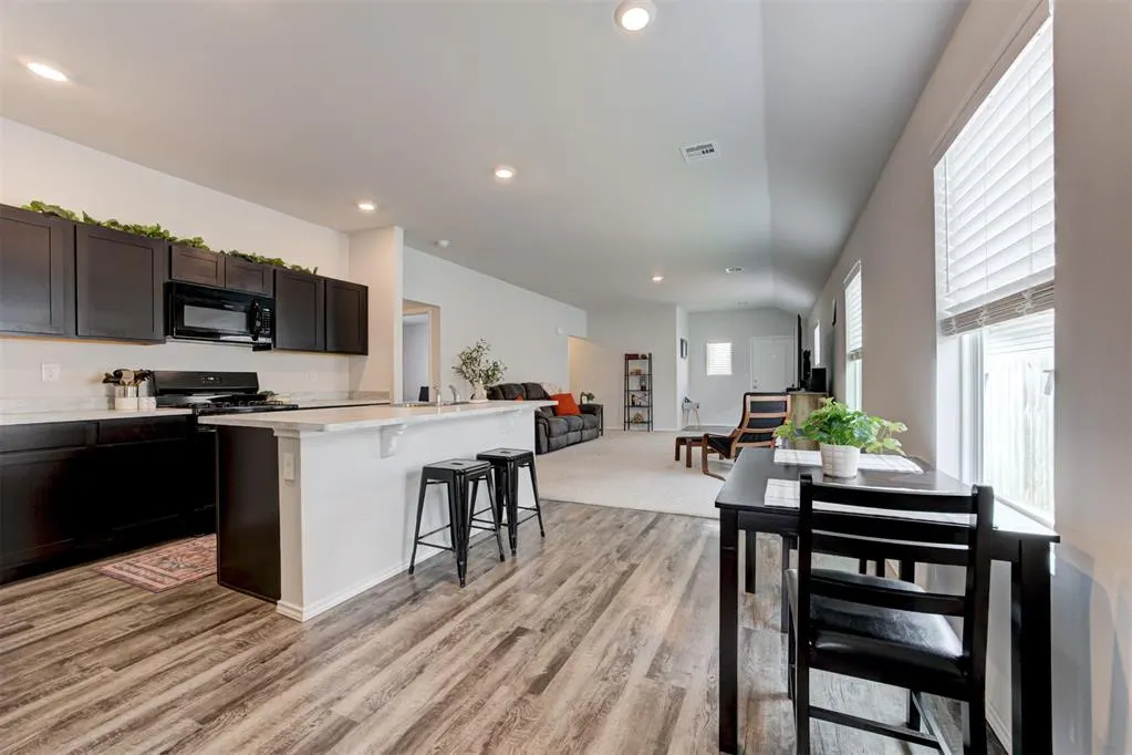 Photo 9 — 11628 Krew Way, Yukon, OK 73099