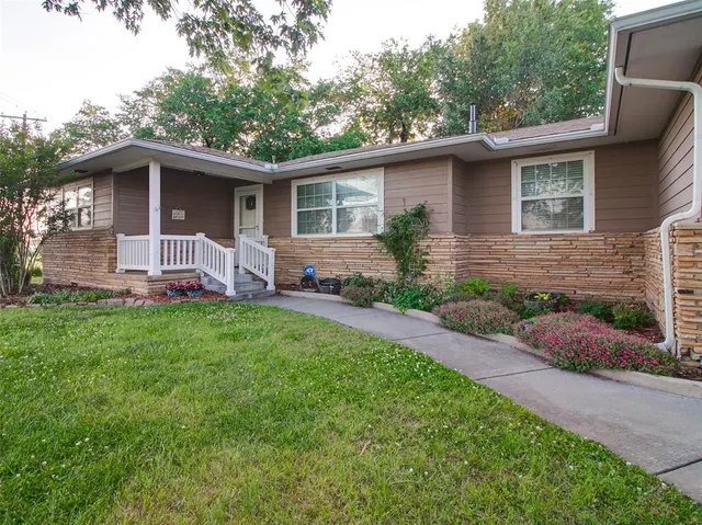 Photo 5 — 102 Sooner Drive, Stroud, OK 74079