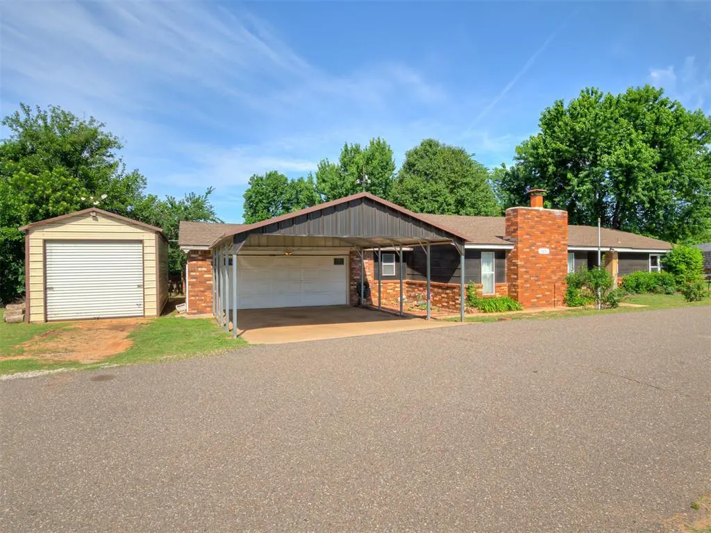 Photo 4 — 2031 Ken's Circle, Crescent, OK 73028