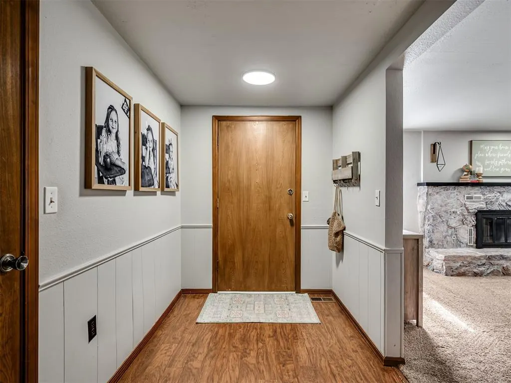 Photo 5 — 2031 Ken's Circle, Crescent, OK 73028