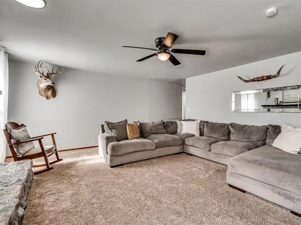 Photo 8 — 2031 Ken's Circle, Crescent, OK 73028