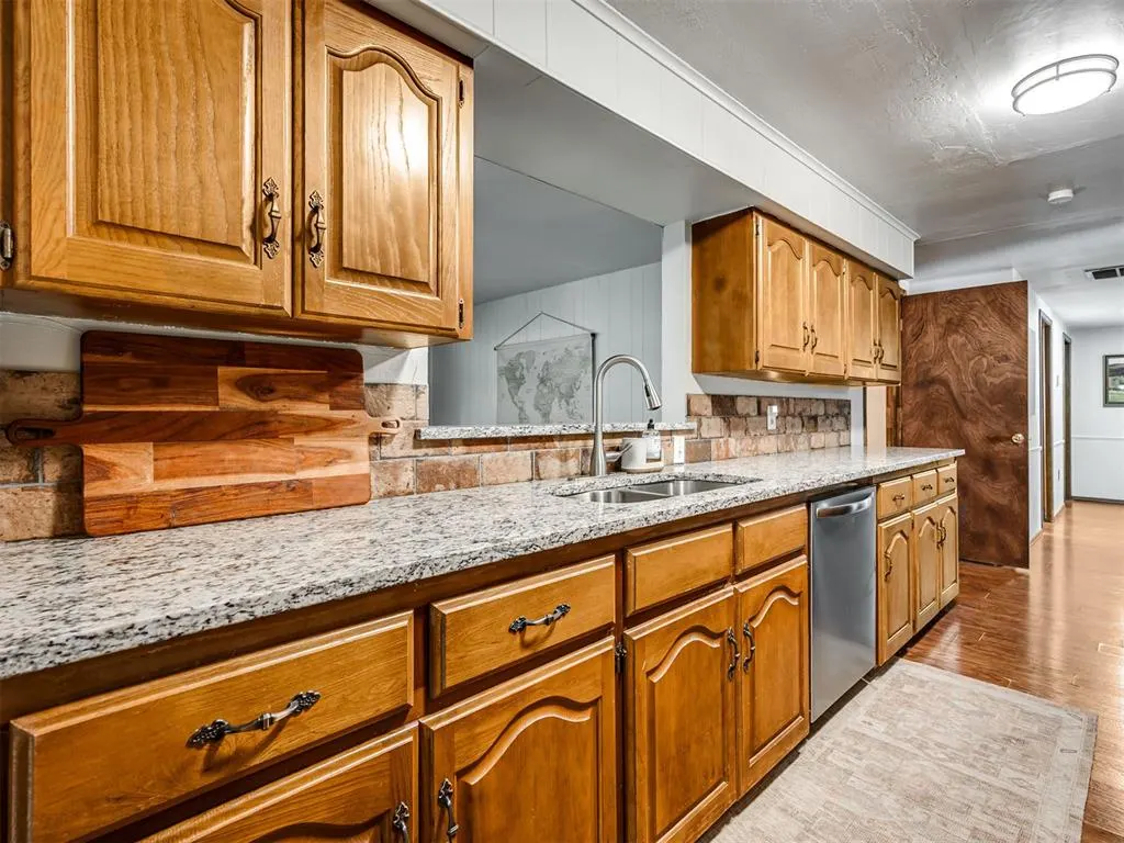 Photo 14 — 2031 Ken's Circle, Crescent, OK 73028