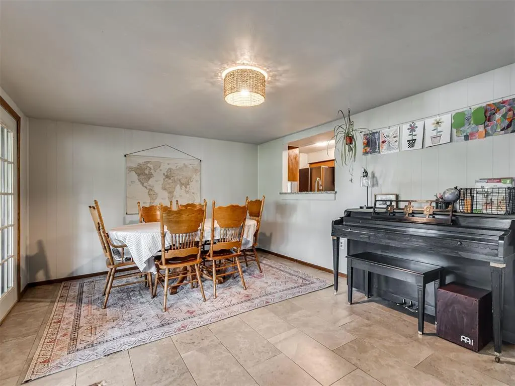 Photo 18 — 2031 Ken's Circle, Crescent, OK 73028