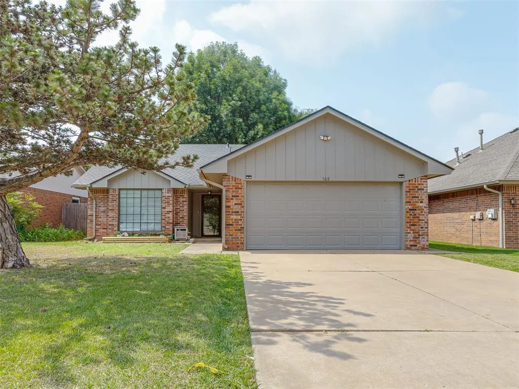 Front exterior — 508 W 9th Street, Edmond, OK 73003