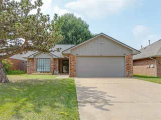 Sold home at 508 W 9th Street