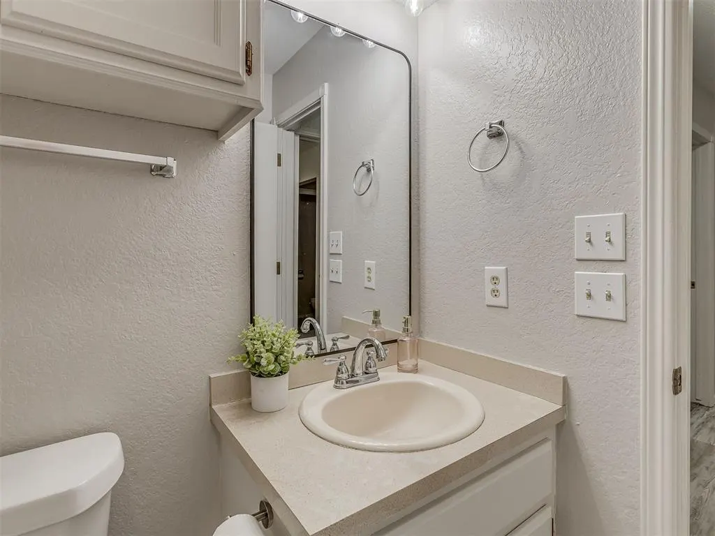 Photo 35 — 508 W 9th Street, Edmond, OK 73003