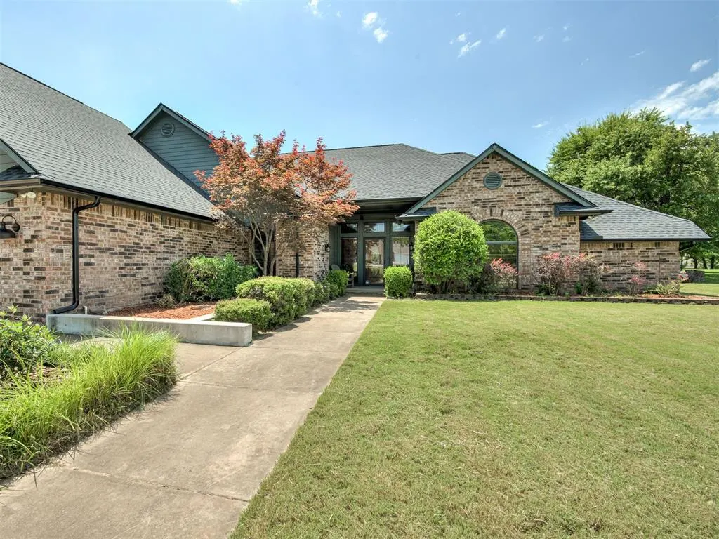 Photo 2 — 10200 SE 55th Street, Oklahoma City, OK 73150