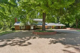 Sold home at 1100 Live Oak Drive