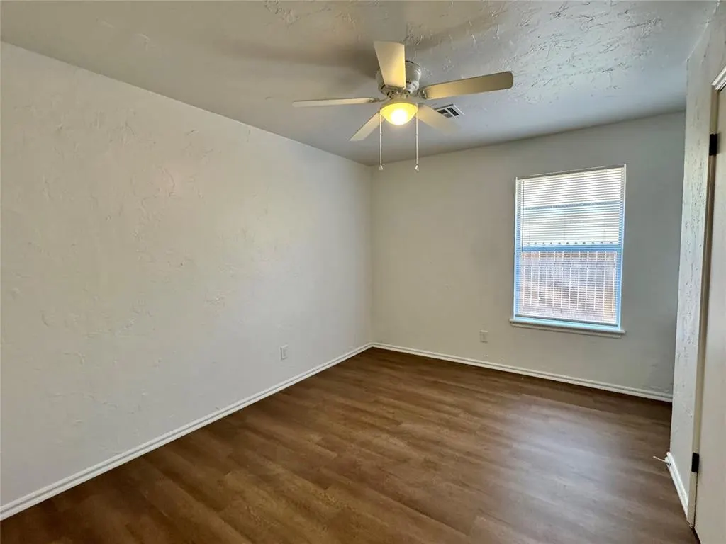 Photo 13 — 223 W 6th Street, Edmond, OK 73003