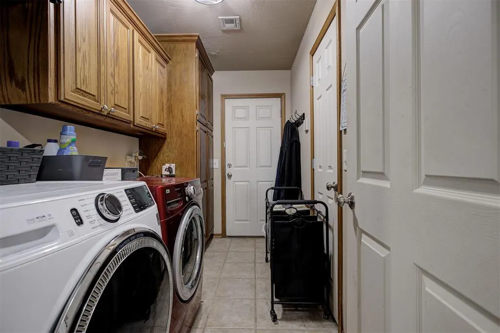 Photo 35 — 16120 Rim Road, Edmond, OK 73013