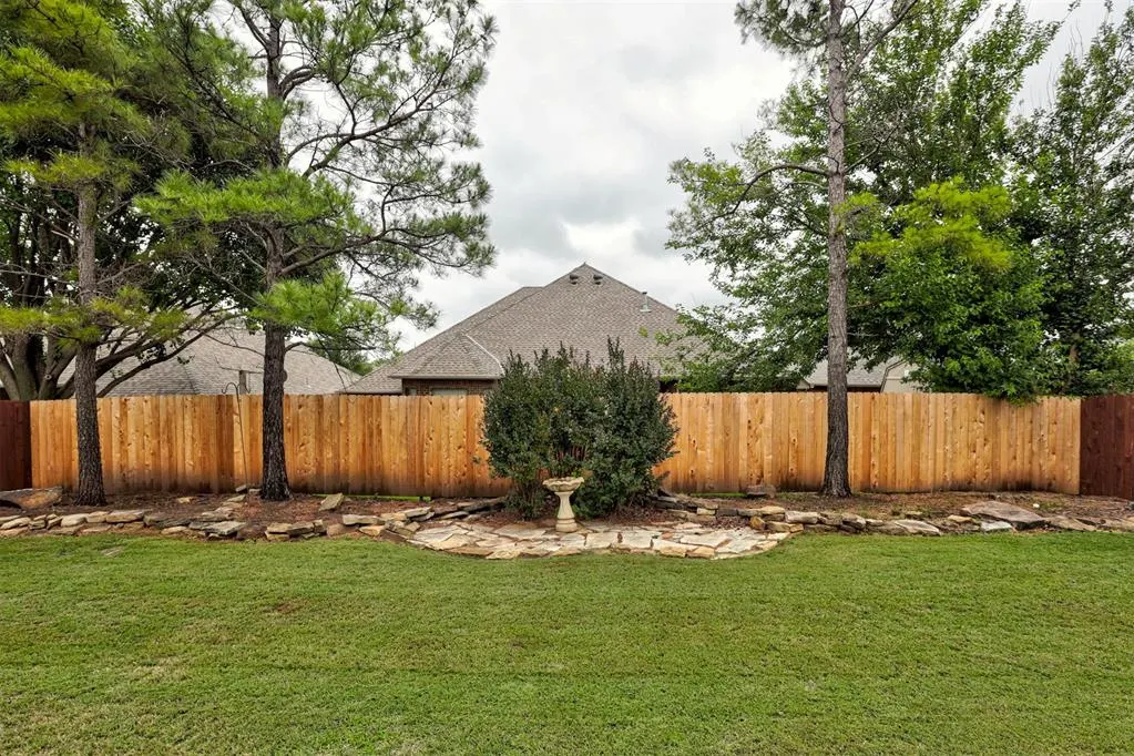 Photo 38 — 16120 Rim Road, Edmond, OK 73013