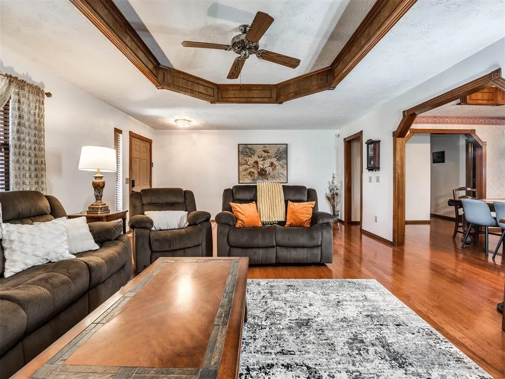 Photo 6 — 12000 SW 7th Street, Yukon, OK 73099