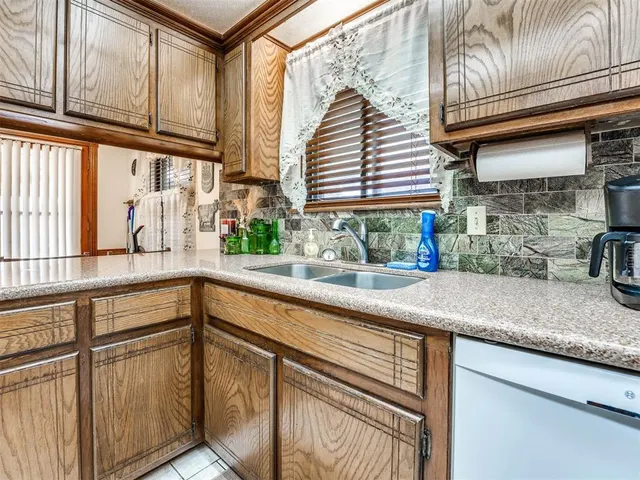 Photo 8 — 12000 SW 7th Street, Yukon, OK 73099