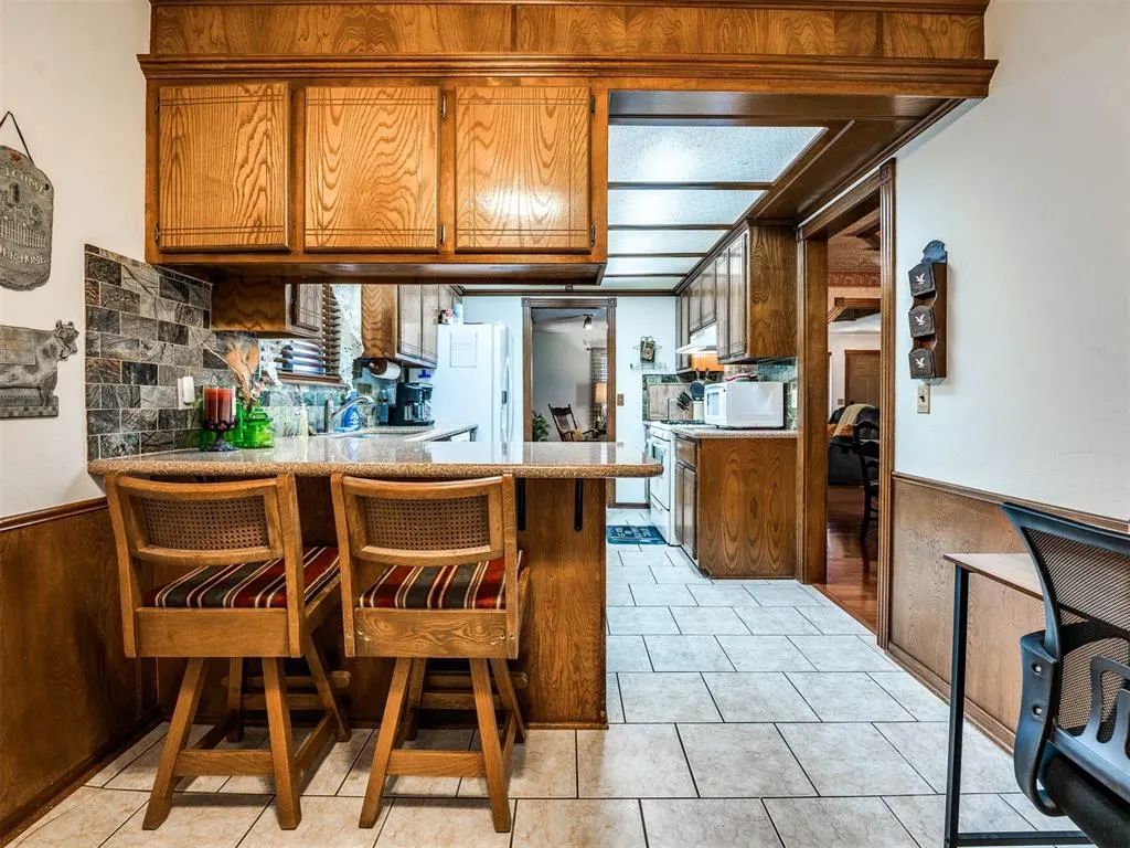 Photo 12 — 12000 SW 7th Street, Yukon, OK 73099