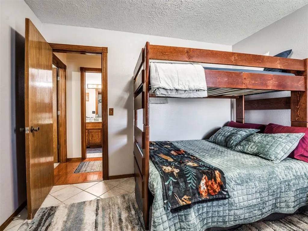 Photo 14 — 12000 SW 7th Street, Yukon, OK 73099