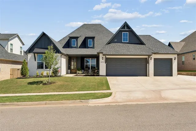 Front exterior — 8701 Beechgrove Drive, Arcadia, OK 73007