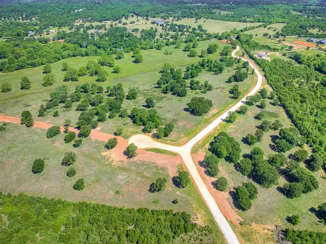 Photo 4 — 4104 Baxter Lane, Norman, OK 73026