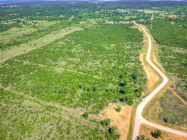 Photo 3 — 4306 Baxter Lane, Norman, OK 73026