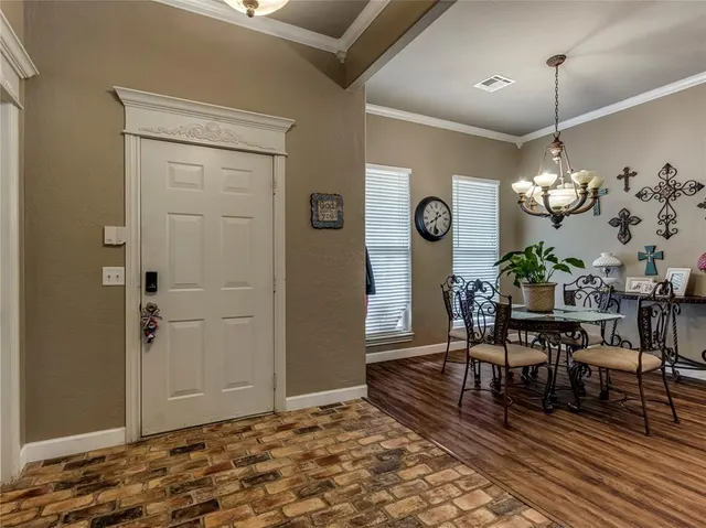 Photo 3 — 324 E Charlotte Terrace, Mustang, OK 73064