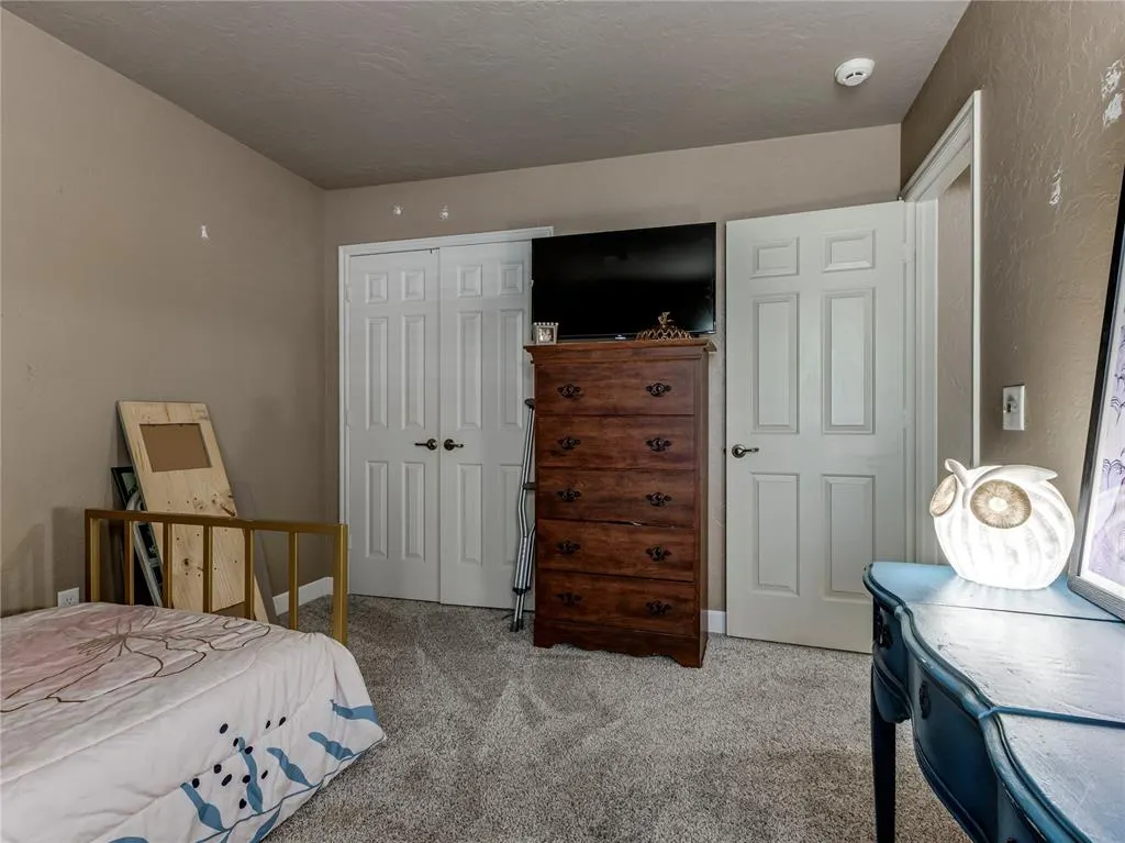 Photo 23 — 324 E Charlotte Terrace, Mustang, OK 73064