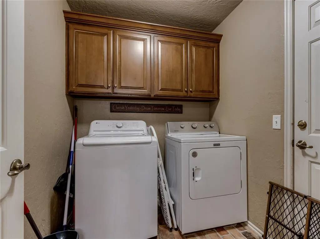 Photo 26 — 324 E Charlotte Terrace, Mustang, OK 73064