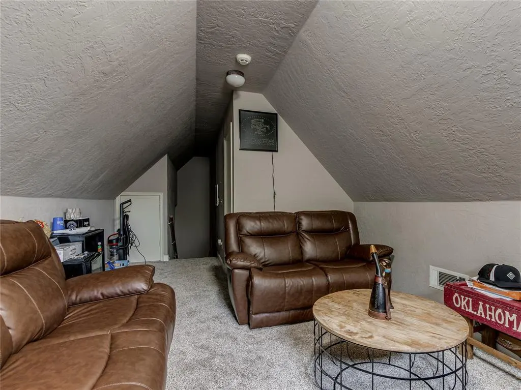 Photo 29 — 324 E Charlotte Terrace, Mustang, OK 73064