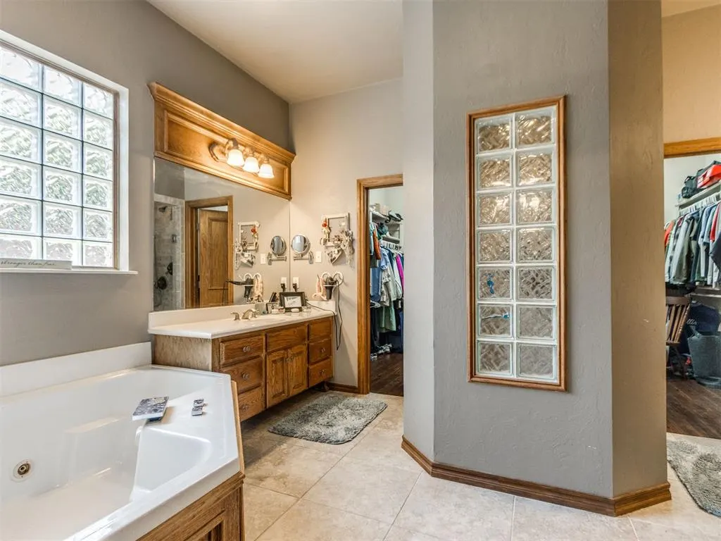 Photo 28 — 1817 Olde Depot Drive, Edmond, OK 73034