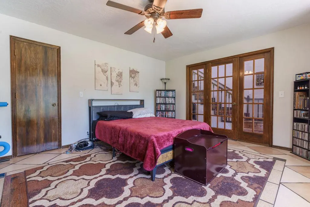 Photo 7 — 908 Sherwood Street, Weatherford, OK 73096