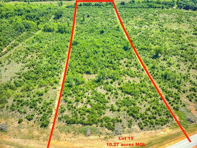 Photo 2 — 4607 Baxter Lane, Norman, OK 73026