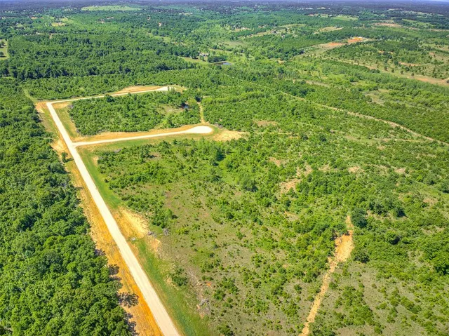 Photo 3 — 4802 Baxter Lane, Norman, OK 73026