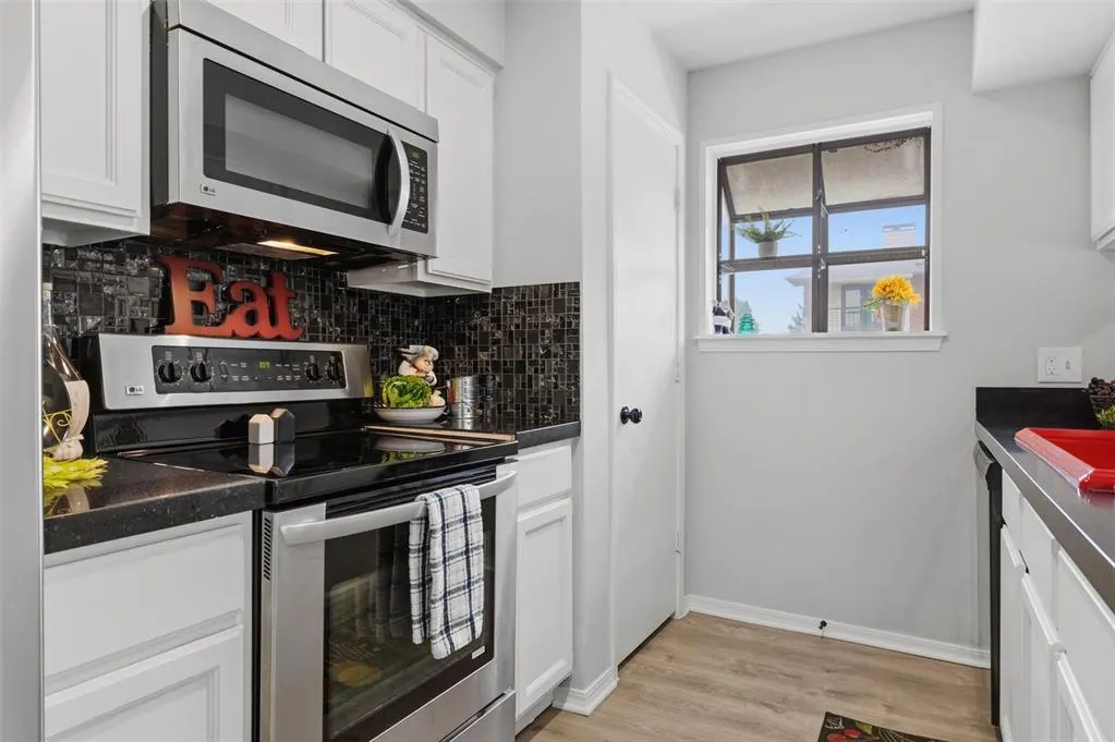 Photo 8 — 4400 Hemingway Drive 271, Oklahoma City, OK 73118