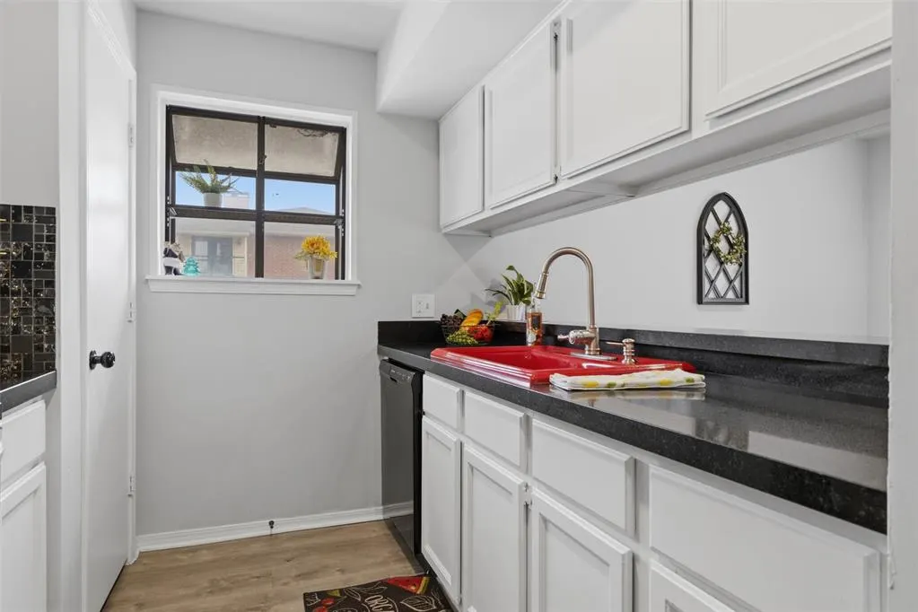 Photo 9 — 4400 Hemingway Drive 271, Oklahoma City, OK 73118