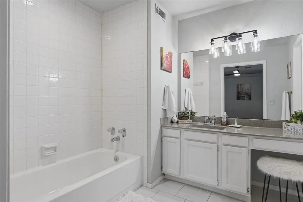 Photo 18 — 4400 Hemingway Drive 271, Oklahoma City, OK 73118