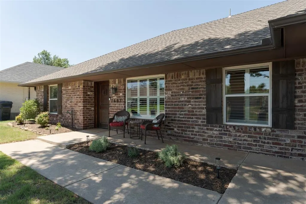 Photo 3 — 7601 N Ann Arbor Avenue, Oklahoma City, OK 73132
