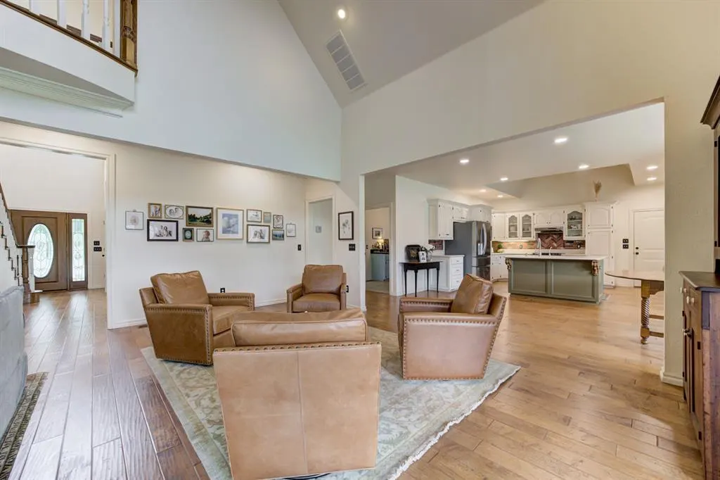 Photo 11 — 1120 Torre Pines Court, Yukon, OK 73099