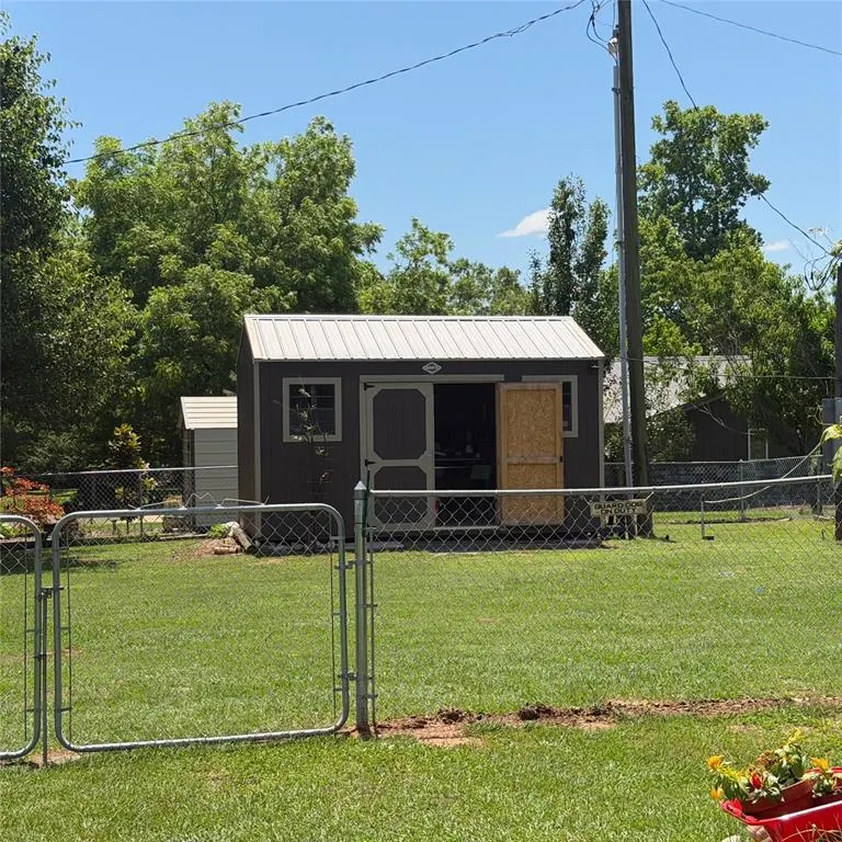 Photo 3 — 508 Clay Street, Broken Bow, OK 74728