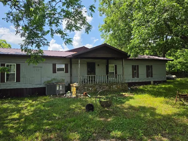 Front exterior — 386003 E Old 62 Highway, Weleetka, OK 74880