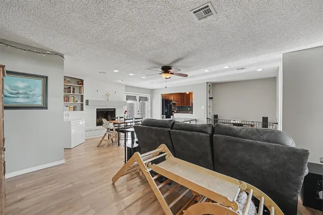Photo 8 — 717 Windsor Drive, Altus, OK 73521