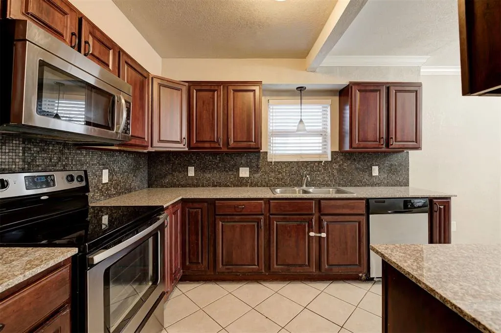 Photo 12 — 6417 NW 63rd Street, Oklahoma City, OK 73132