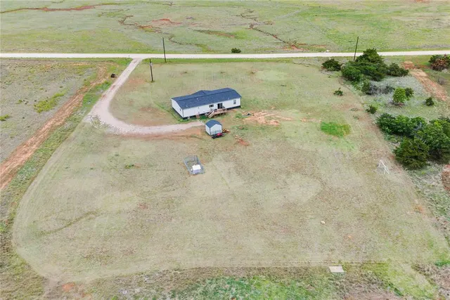 Photo 4 — 260267 E 680 Road, Hitchcock, OK 73744