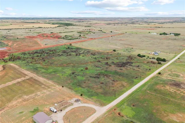 Photo 6 — 260267 E 680 Road, Hitchcock, OK 73744