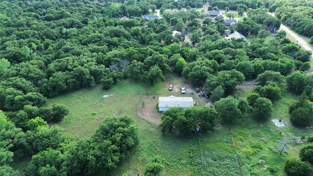 Photo 3 — 7305 Tall Oaks Drive, Guthrie, OK 73044