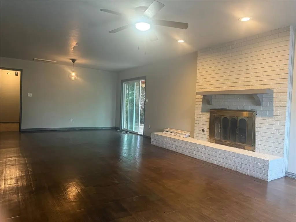 Photo 6 — 3604 N Willow Springs Drive, Oklahoma City, OK 73112