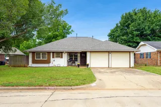 Sold home at 2401 Ridgewood Drive